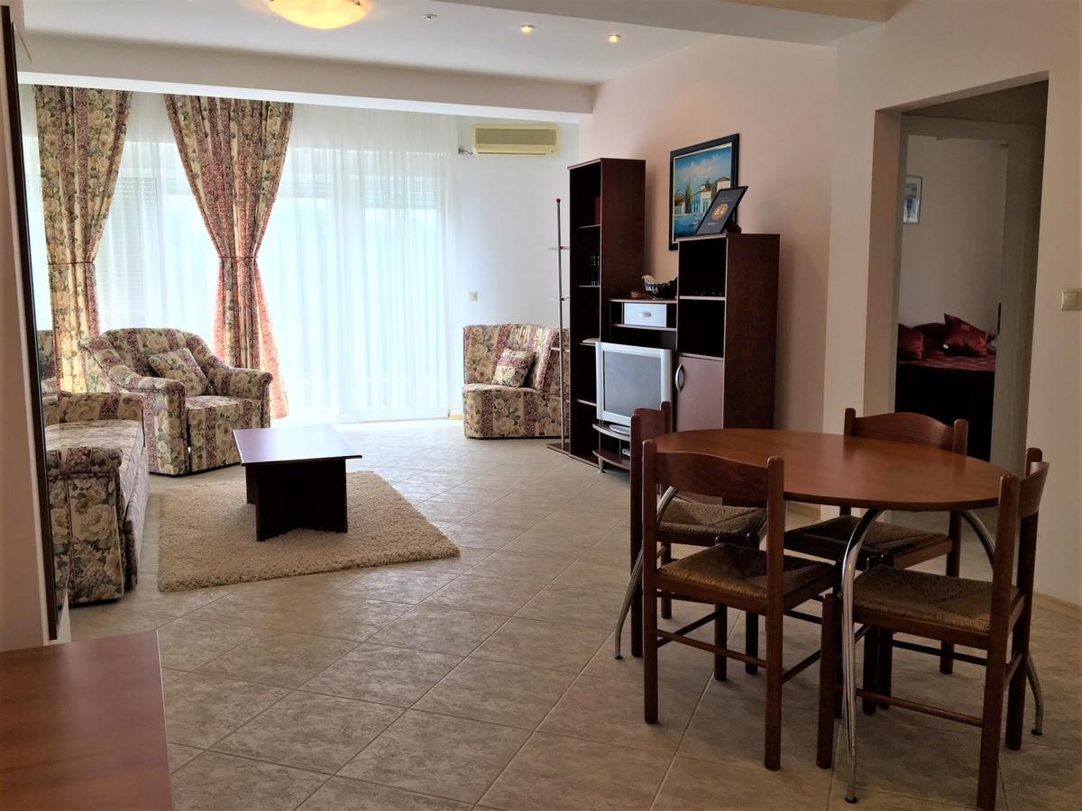 Club Topaz Apartments Neptun Exteriér fotografie
